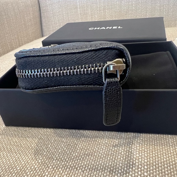 (SOLD) Chanel O-Porte Monnaie cards holder - Picture 6 of 7